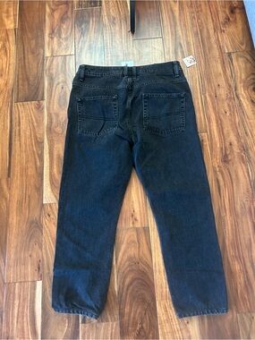 Women's Black Cropped Straight-Leg Jeans